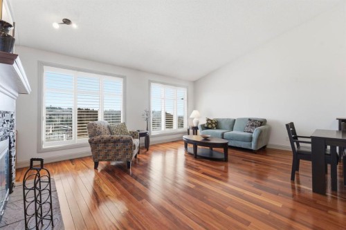 54 Edgeland Close Nw, Calgary, AB - Indoor