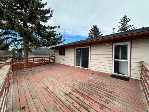 511 Sabrina Road Sw, Calgary, AB - Outdoor With Deck Patio Veranda With Exterior