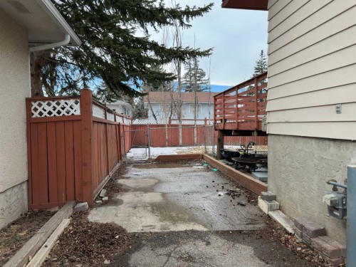 511 Sabrina Road Sw, Calgary, AB - Outdoor