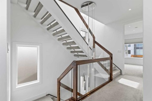 1400 26A Street Sw, Calgary, AB - Indoor Photo Showing Other Room