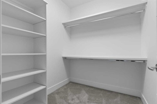 1400 26A Street Sw, Calgary, AB - Indoor With Storage