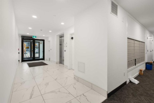 2307-44 Skyview Parkway Ne, Calgary, AB - Indoor Photo Showing Other Room