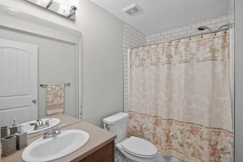 24 Legacy Landing, Calgary, AB - Indoor Photo Showing Bathroom