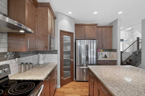 24 Legacy Landing, Calgary, AB - Indoor Photo Showing Kitchen With Upgraded Kitchen