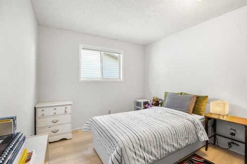 199 Coventry Close Ne, Calgary, AB - Indoor Photo Showing Bedroom