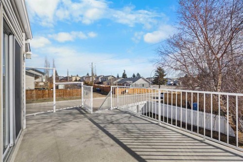 199 Coventry Close Ne, Calgary, AB - Outdoor