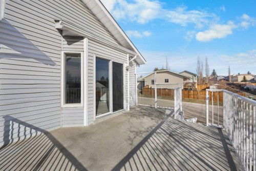 199 Coventry Close Ne, Calgary, AB - Outdoor With Exterior