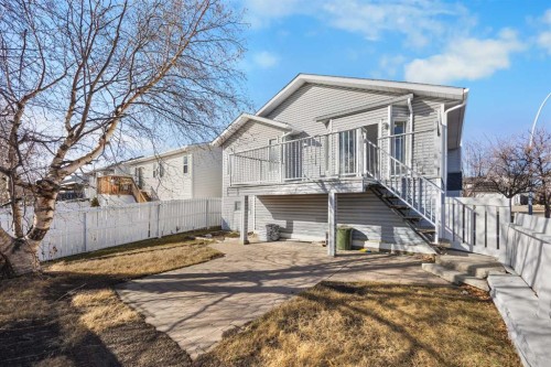 199 Coventry Close Ne, Calgary, AB - Outdoor