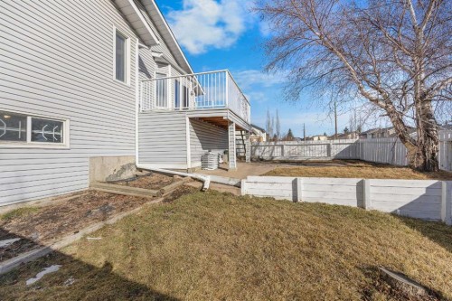 199 Coventry Close Ne, Calgary, AB - Outdoor