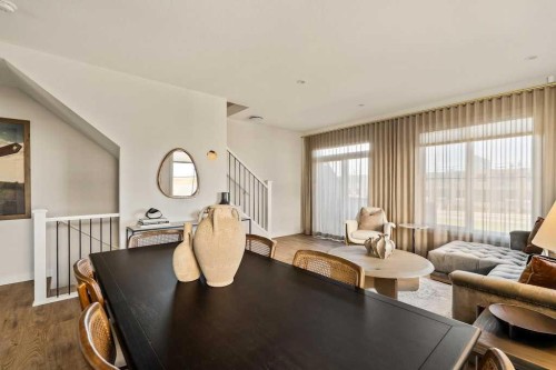  - Indoor Photo Showing Living Room