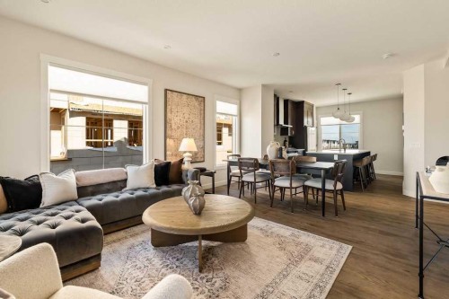  - Indoor Photo Showing Living Room