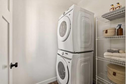  - Indoor Photo Showing Laundry Room