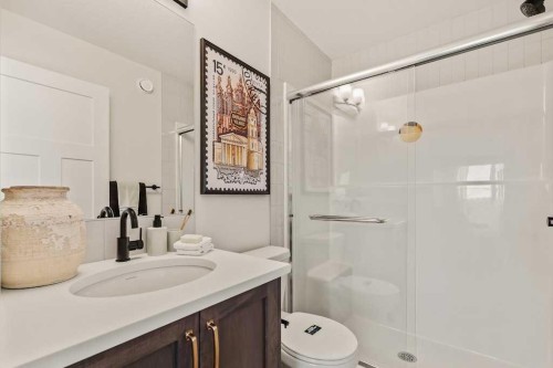  - Indoor Photo Showing Bathroom