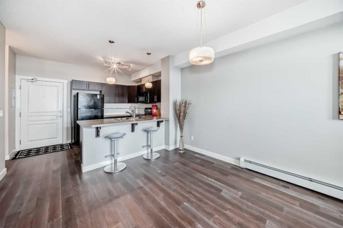 405-2300 Evanston Square, Calgary, AB - Indoor Photo Showing Kitchen