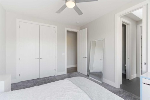 10 Lissington Drive Sw, Calgary, AB - Indoor Photo Showing Bedroom