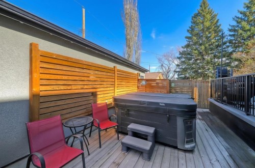 10 Lissington Drive Sw, Calgary, AB - Outdoor With Deck Patio Veranda With Exterior