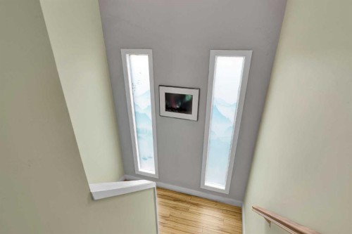 44 Strathclair Rise Sw, Calgary, AB - Indoor Photo Showing Other Room