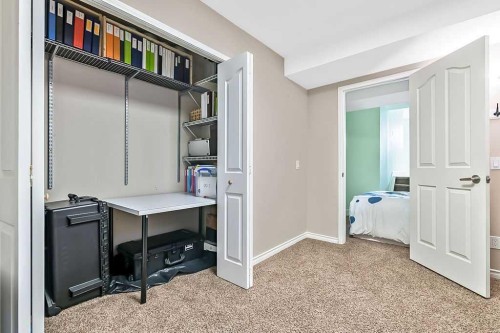 119 Mt Aberdeen Close Se, Calgary, AB - Indoor