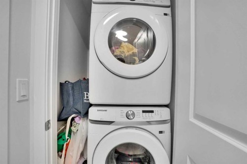 181 Walcrest Boulevard, Calgary, AB - Indoor Photo Showing Laundry Room