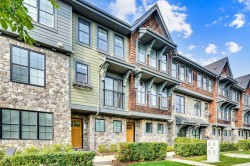 306 Ascot Circle SW Calgary, AB T3H 0X2