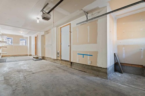 306 Ascot Circle Sw, Calgary, AB - Indoor Photo Showing Other Room