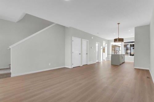 15 Corner Glen Drive Ne, Calgary, AB - Indoor