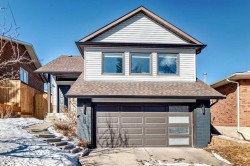 71 Macewan Glen Road NW Calgary, AB T3K 2J3