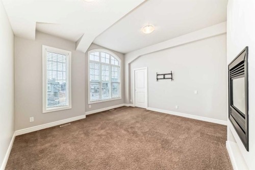 7904 Masters Boulevard Se, Calgary, AB - Indoor Photo Showing Other Room