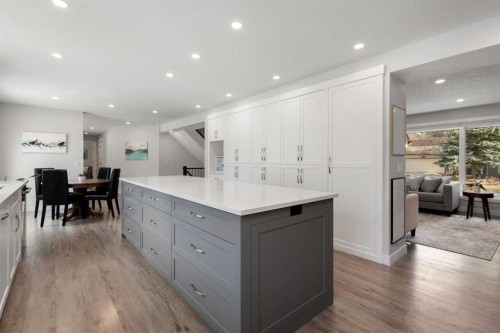 504 Varsity Estates Bay Nw, Calgary, AB - Indoor