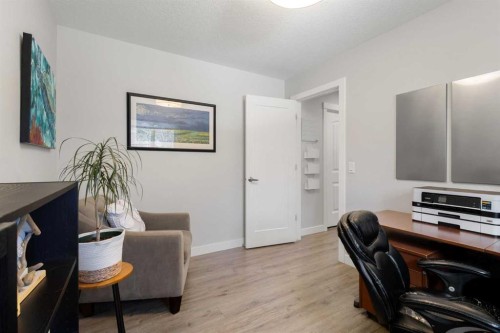 504 Varsity Estates Bay Nw, Calgary, AB - Indoor Photo Showing Office