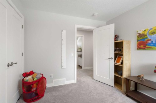 504 Varsity Estates Bay Nw, Calgary, AB - Indoor