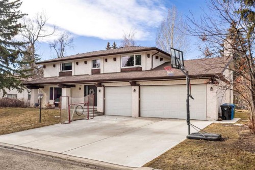 504 Varsity Estates Bay Nw, Calgary, AB - Outdoor