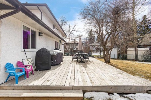 504 Varsity Estates Bay Nw, Calgary, AB - Outdoor