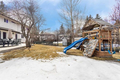 504 Varsity Estates Bay Nw, Calgary, AB - Outdoor