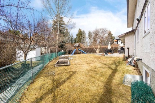 504 Varsity Estates Bay Nw, Calgary, AB - Outdoor