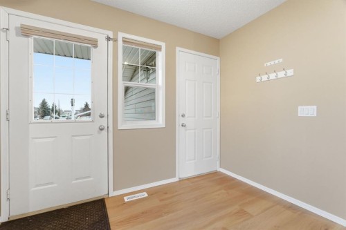 59 Silver Springs Way Nw, Airdrie, AB - Indoor Photo Showing Other Room