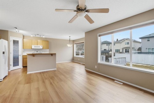 59 Silver Springs Way Nw, Airdrie, AB - Indoor Photo Showing Kitchen