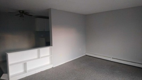 Calgary, AB - Indoor Photo Showing Other Room