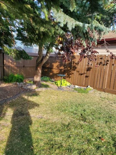 4640 Rundlehill Road Ne, Calgary, AB - Outdoor