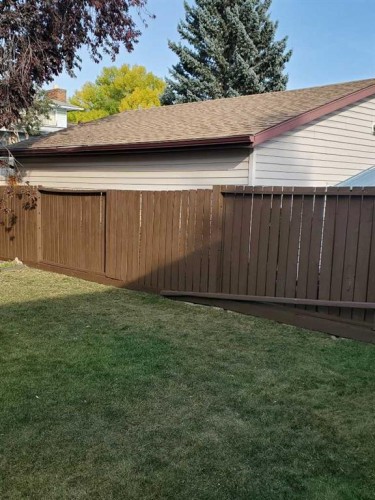 4640 Rundlehill Road Ne, Calgary, AB - Outdoor