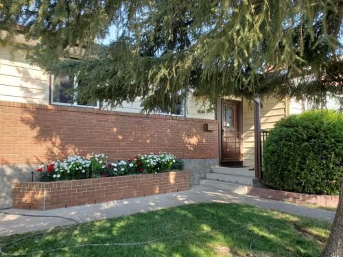 4640 Rundlehill Road Ne, Calgary, AB - Outdoor