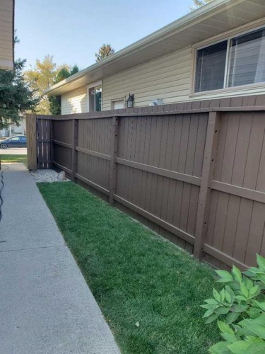 4640 Rundlehill Road Ne, Calgary, AB - Outdoor