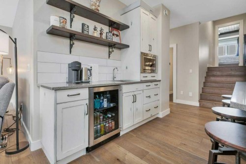 5825 Maple Crescent, Innisfail, AB - Indoor