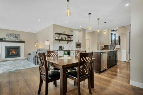 5825 Maple Crescent, Innisfail, AB - Indoor Photo Showing Dining Room