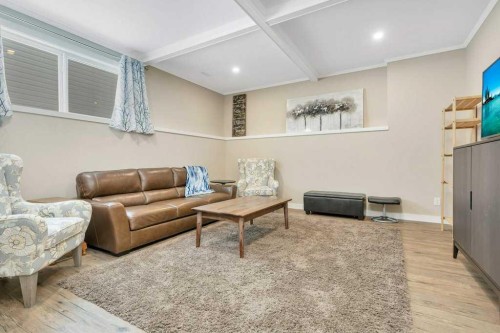 5825 Maple Crescent, Innisfail, AB - Indoor