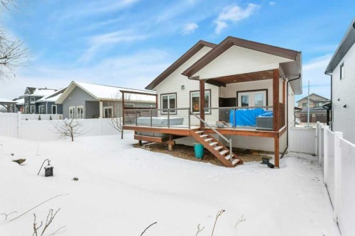 5825 Maple Crescent, Innisfail, AB - Outdoor