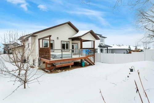 5825 Maple Crescent, Innisfail, AB - Outdoor With Deck Patio Veranda