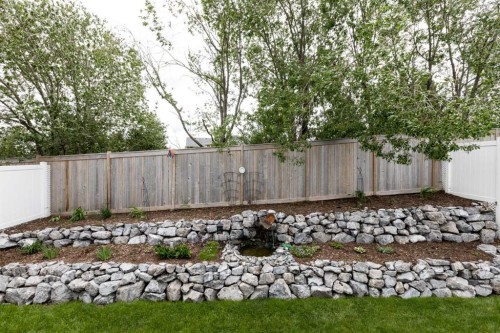 5825 Maple Crescent, Innisfail, AB - Outdoor