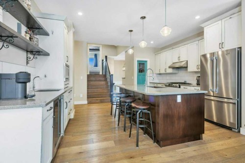 5825 Maple Crescent, Innisfail, AB - Indoor Photo Showing Kitchen With Upgraded Kitchen