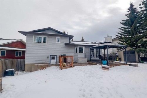 15 Edgeland Mews Nw, Calgary, AB - Outdoor